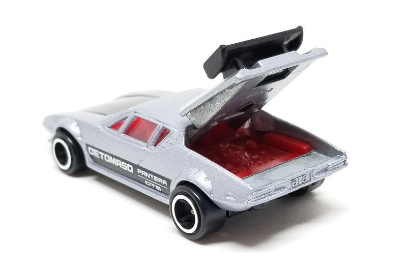 Illustration for article titled LaLD Engine Week: Tomica De Tomaso Pantera GTS